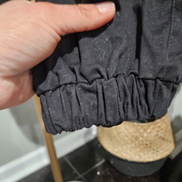 FREE PEOPLE FP Movement Black Utility Structured Cargo Pants. Size Small - Picture 6 of 13